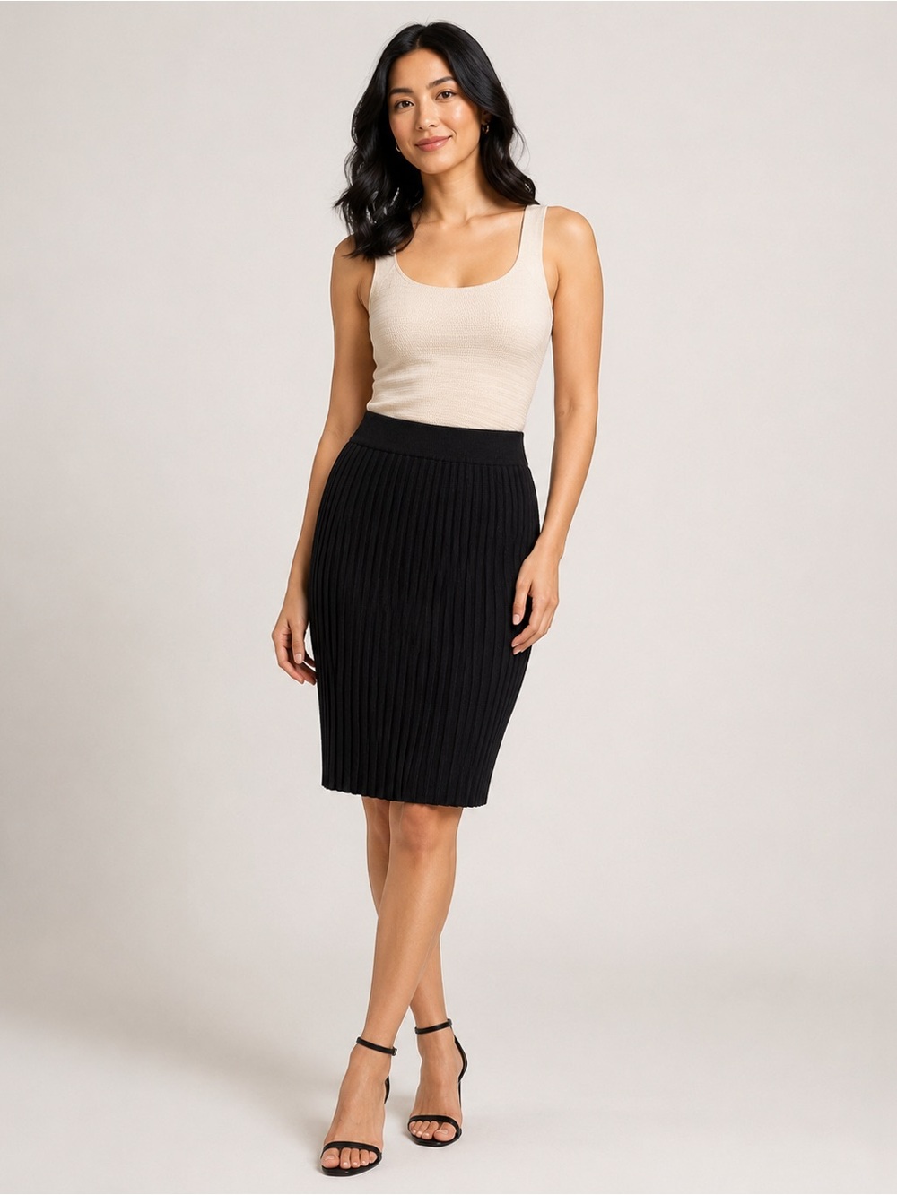 St. John Collection by Marie Gray Black Pleated Knit Skirt Size 6